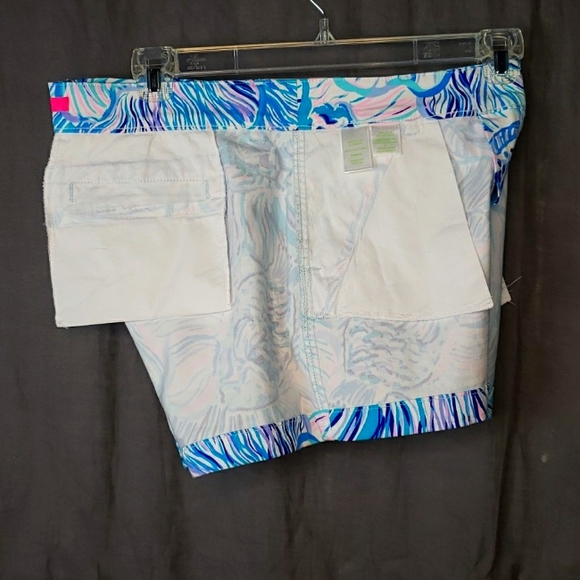 Lilly Pulitzer Kellar Stretch Shorts - Bermuda Blue Fishful Thinking - Picture 15 of 16